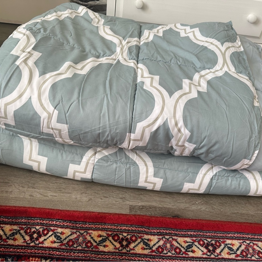 2 Light blue Geometric Comforter - Brand Unspecified